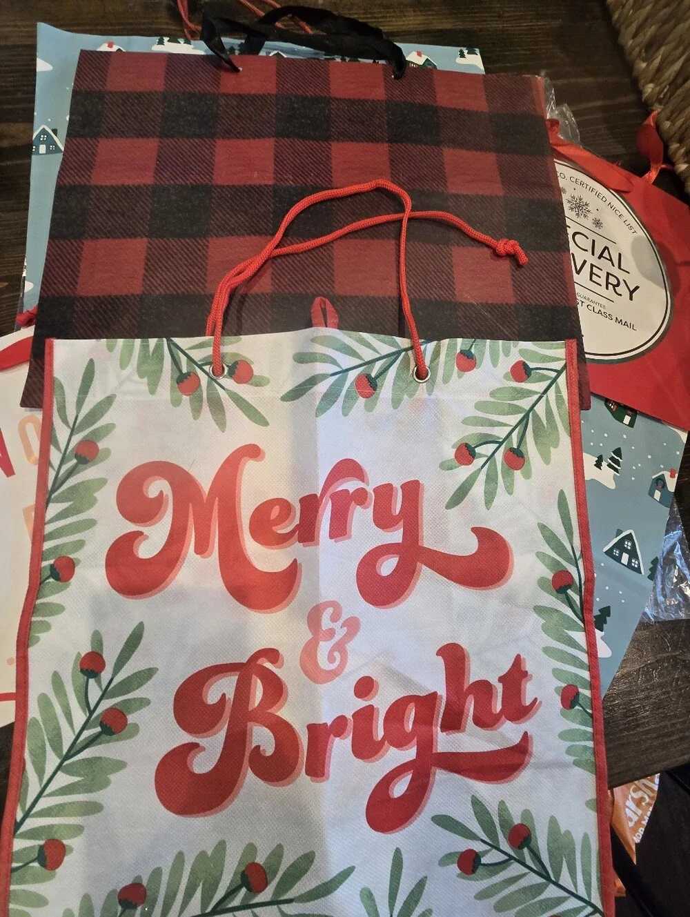 12+ Medium To Extra Large Gift Bags!